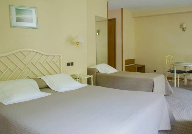 Románticas habitaciones en Hotel Panorama. Relájate con nuestro Spa y Masaje en Escaldes-Engordany